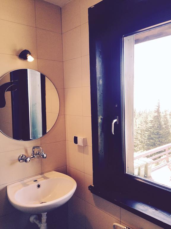 Schronisko Skrzyczne Hotell Szczyrk Rom bilde